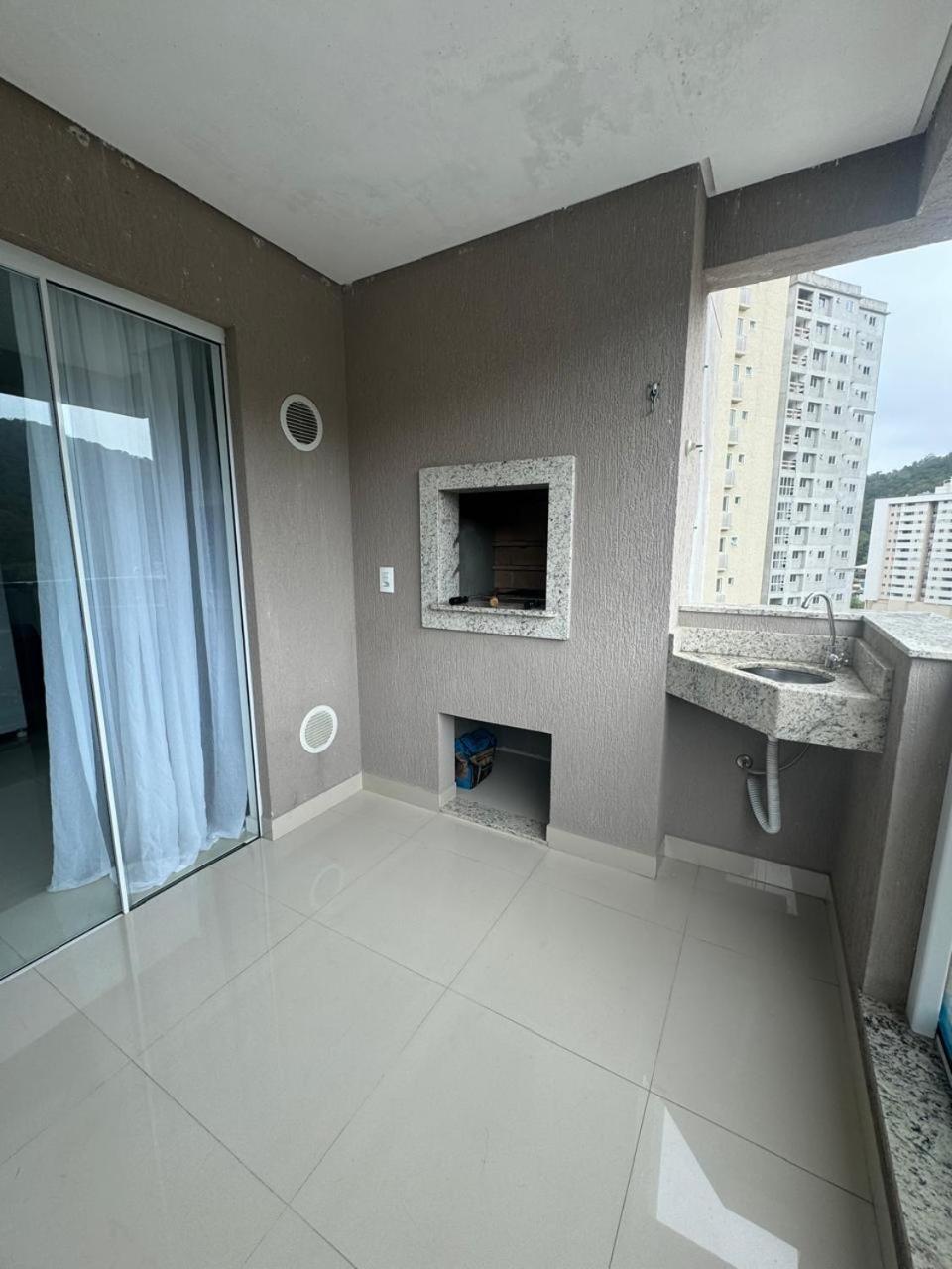 A 360m Do Mar *